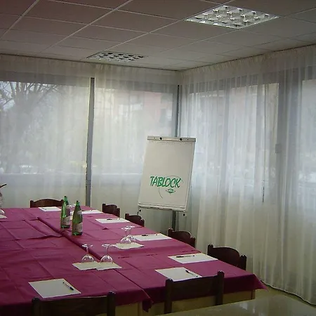 凯撒酒店 酒店 3*