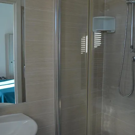 凯撒酒店 3* 佩萨罗