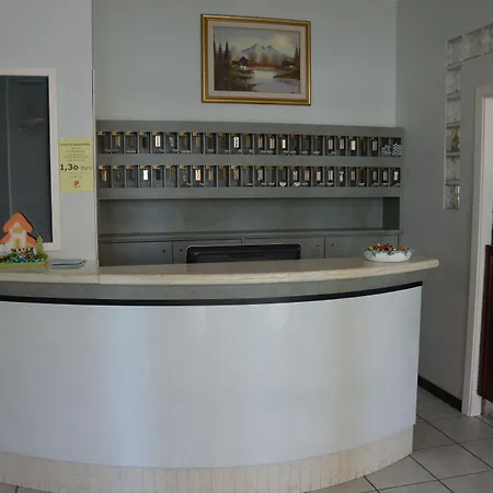 凯撒酒店 酒店 3*