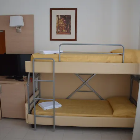 凯撒酒店 酒店 3*