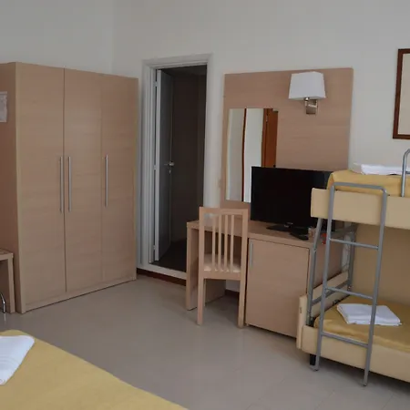 酒店 凯撒酒店 3*