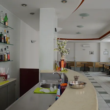 酒店 凯撒酒店 佩萨罗