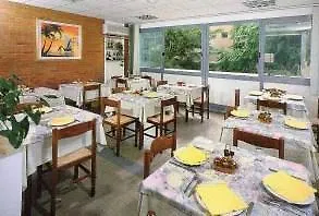 Caesar Hotel 3*